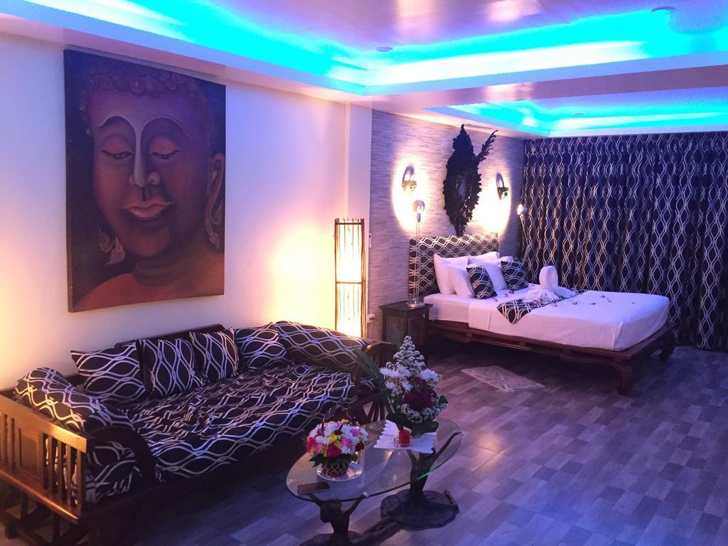 Fong Kaew And Baan Nang Fa Guesthouse Patong Ngoại thất bức ảnh
