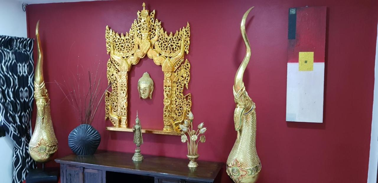 Fong Kaew And Baan Nang Fa Guesthouse Patong Ngoại thất bức ảnh