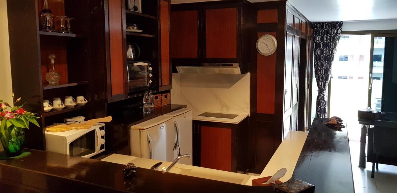 Fong Kaew And Baan Nang Fa Guesthouse Patong Ngoại thất bức ảnh
