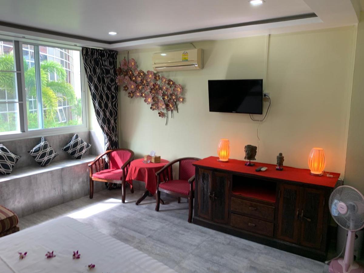 Fong Kaew And Baan Nang Fa Guesthouse Patong Ngoại thất bức ảnh